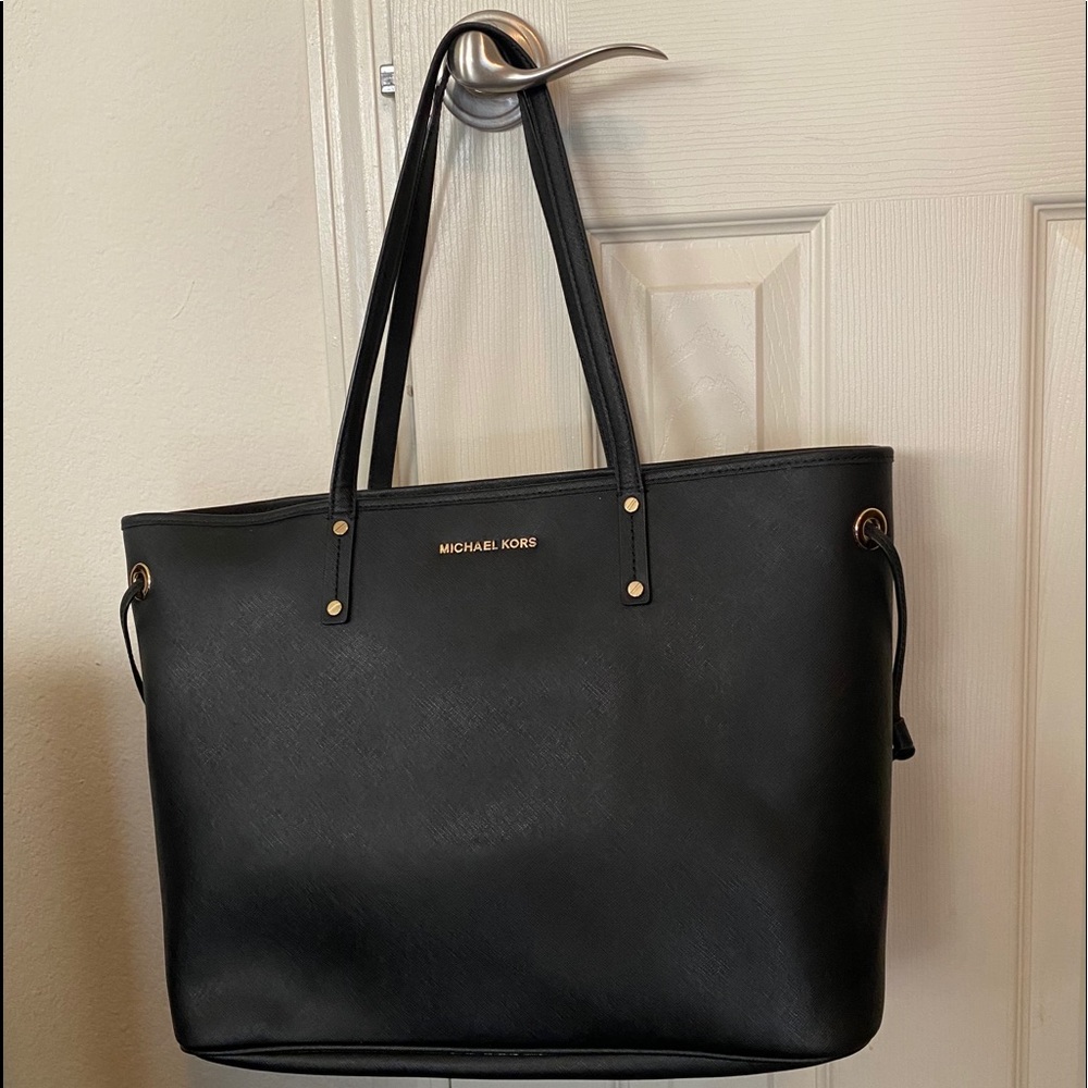 Michael Kors Jet Set Travel bag